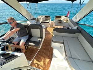 sea-ray-370-venture-10
