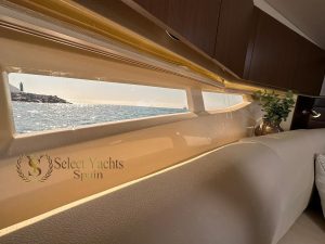 sea-ray-370-venture-25