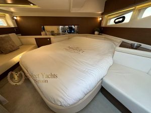 sea-ray-370-venture-26