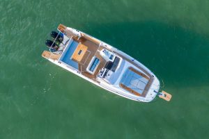 BENETEAU FLYER 9 SUNDECK OB 01