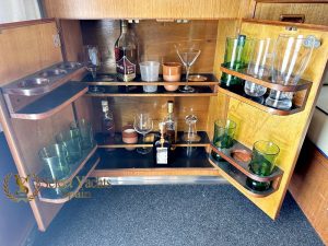 BERTRAM 46 CONVERTIBLE 14