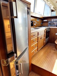 BERTRAM 46 CONVERTIBLE 19