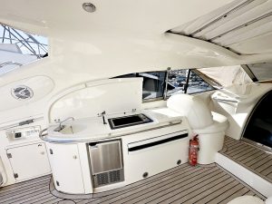 SUNSEEKER PREDATOR 56 06