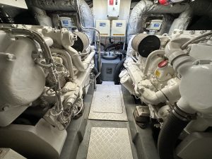 SUNSEEKER PREDATOR 56 21