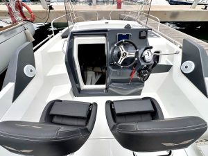 Beneteau Flyer 7.7 Sundeck 06